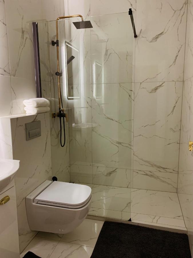 Tiltu 5 Jacuzzi Apartment クライペダ エクステリア 写真